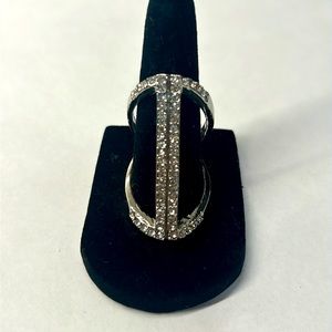 White crystal bar statement ring - size 7 3/4